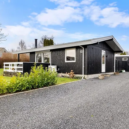Bjart - 150m From The Sea By Interhome
