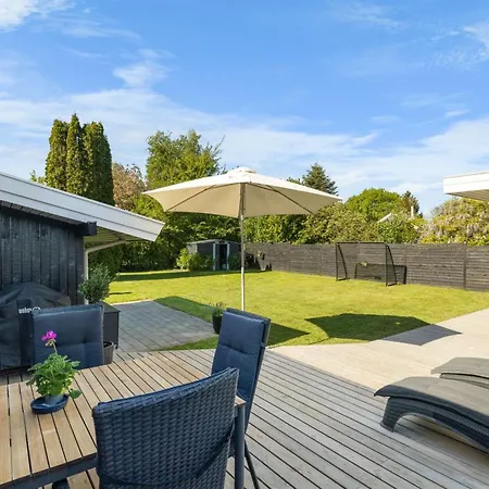 Bjart - 150m From The Sea By Interhome Hesselager