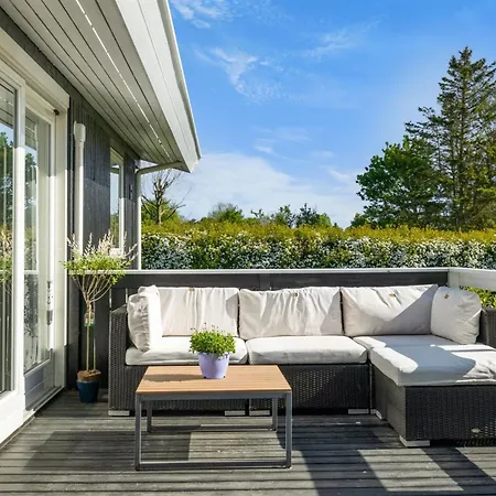 Bjart - 150m From The Sea By Interhome