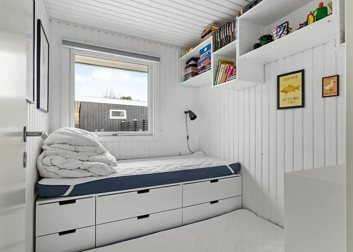 Bjart - 150m From The Sea By Interhome Feriehus *